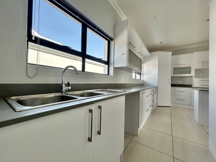 3 Bedroom Property for Sale in Marina Martinique Eastern Cape